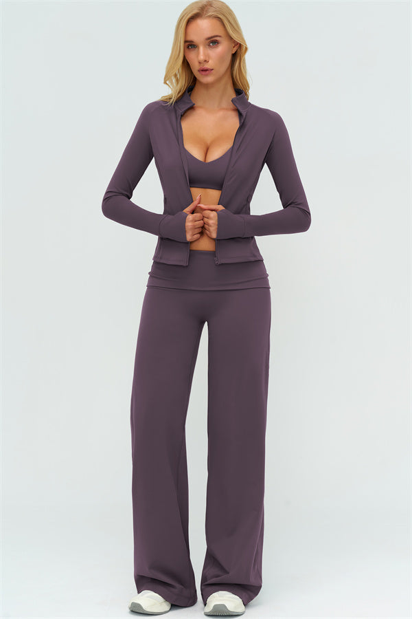 El conjunto de 3 piezas de chaqueta Twirl con cremallera, sujetador deportivo y pantalón de pierna recta