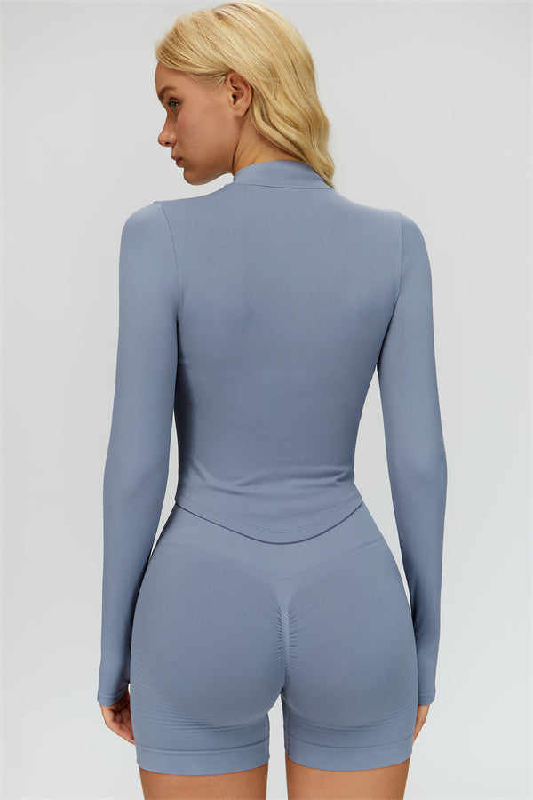 Conjunto de 3 piezas Delight: Chaqueta, Sujetador deportivo y Pantalones cortos