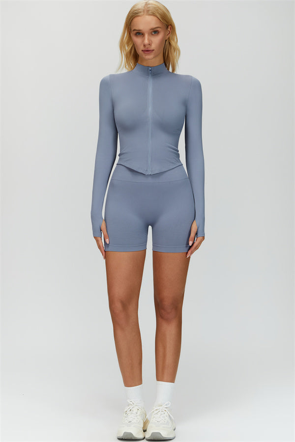 El conjunto de 2 piezas de chaqueta y pantalón corto Delight