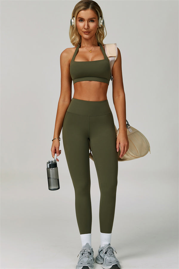 Conjunto de 2 piezas de leggings y sujetador deportivo de cuello halter atrevido