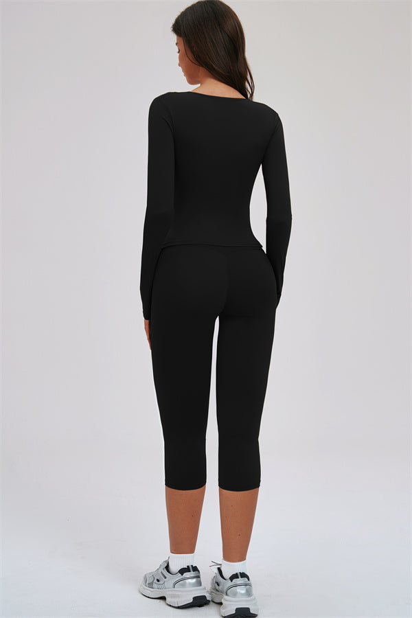 Conjunto de 2 piezas de top halter Twirl y leggings capri