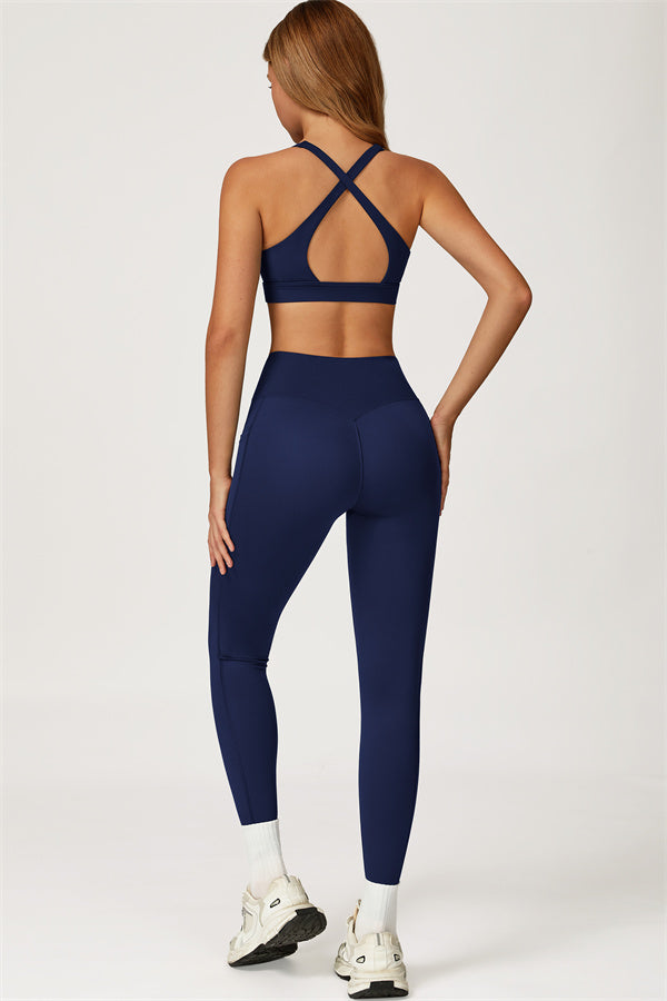 Conjunto de dos piezas de top deportivo y leggings Glacier