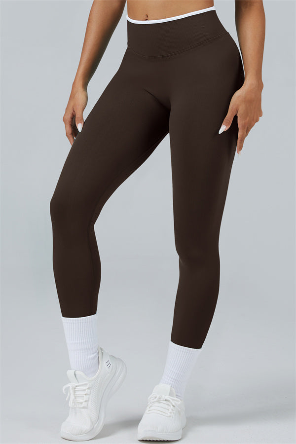 El conjunto de 2 piezas de leggings y sujetador deportivo Elevate