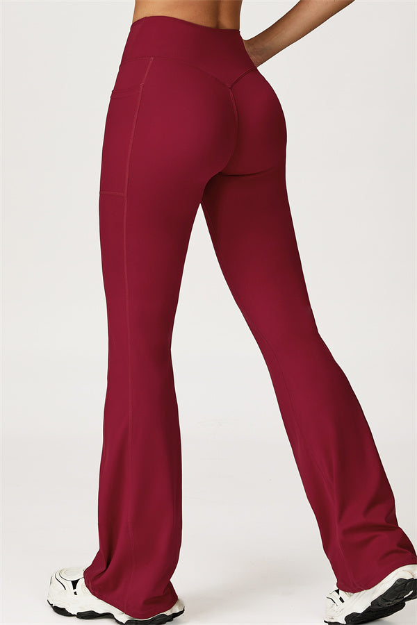 El conjunto de 2 piezas de sujetador deportivo y leggings acampanados Glacier