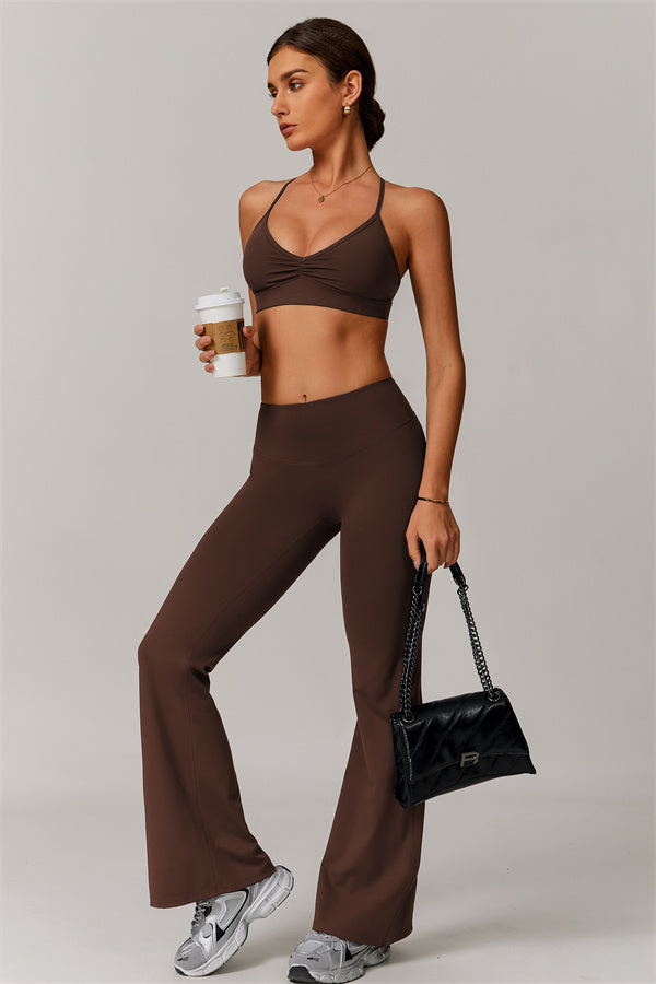 Los leggings delicados de pernera acampanada