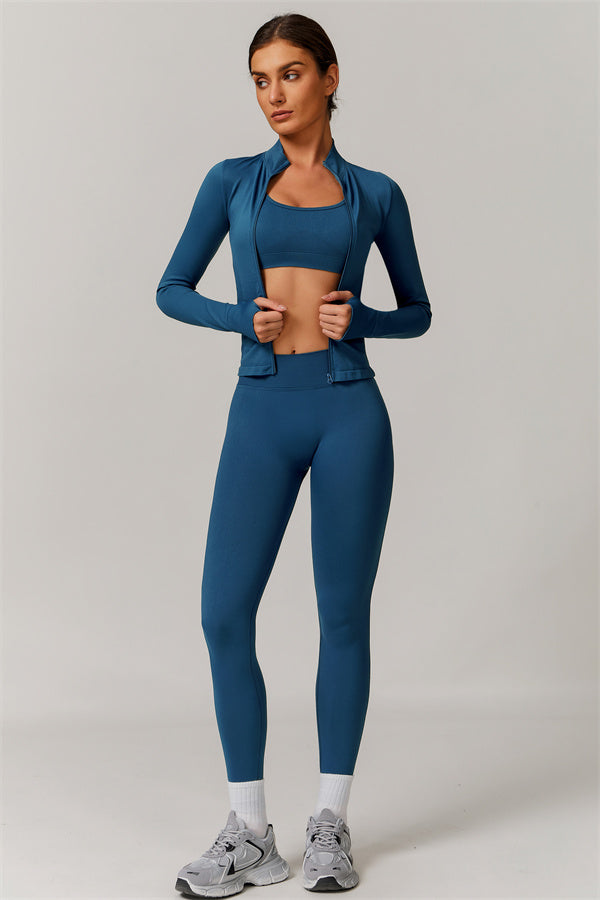 Conjunto de 3 piezas Nova Luxe: chaqueta, sujetador deportivo y leggings