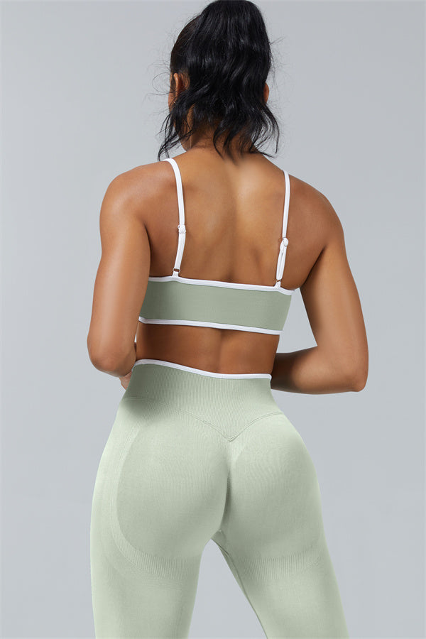 El conjunto de 2 piezas de leggings y sujetador deportivo Elevate