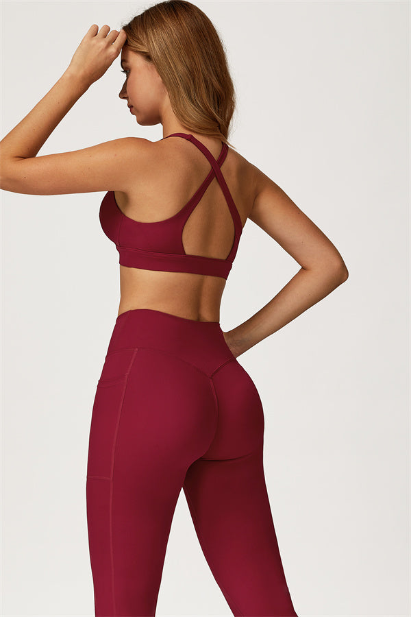 El conjunto de 2 piezas de sujetador deportivo y leggings acampanados Glacier