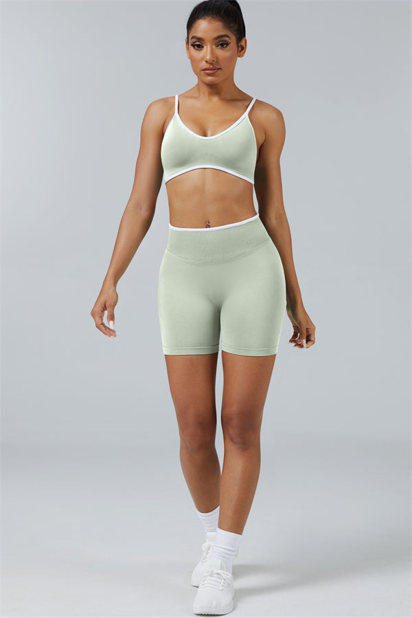Conjunto de 2 piezas de sujetador deportivo y shorts Elevate