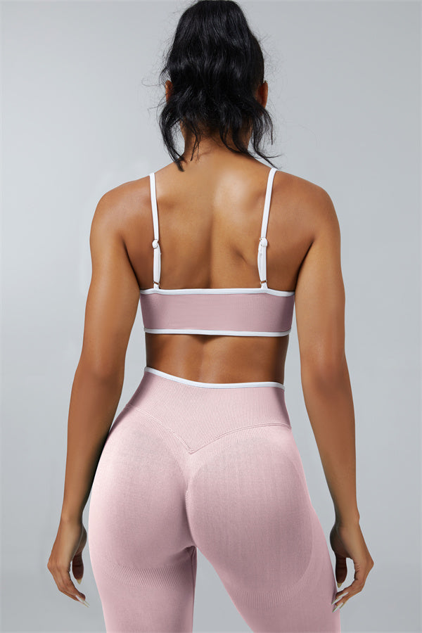 El conjunto de 2 piezas de leggings y sujetador deportivo Elevate