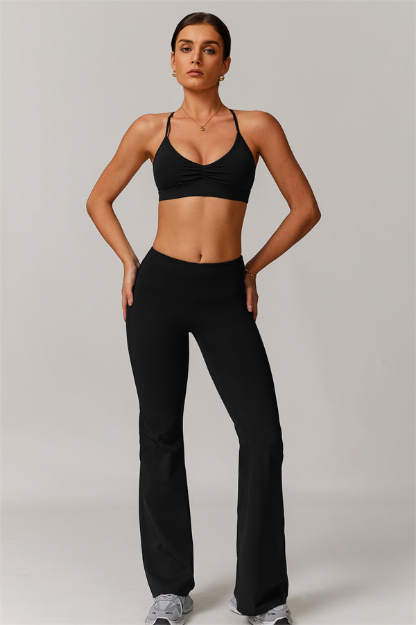 Los leggings delicados de pernera acampanada
