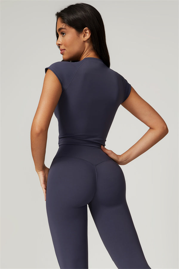 Conjunto de 2 piezas de camiseta y pantalones acampanados Sophia