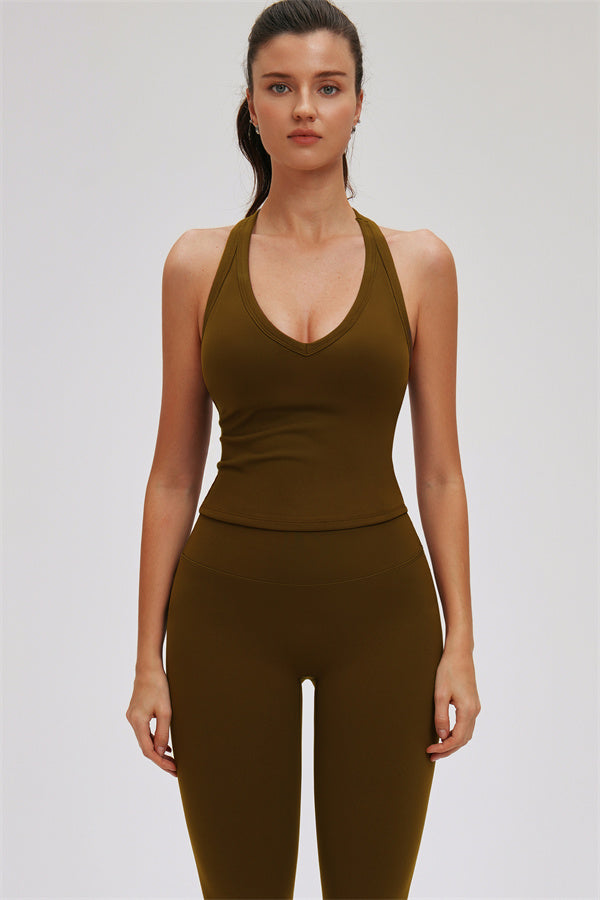 El conjunto de dos piezas Svelte Tank Top y Leggings