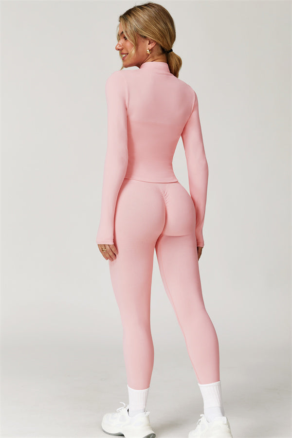 El conjunto de 3 piezas de chaqueta, sujetador deportivo y leggings Delight