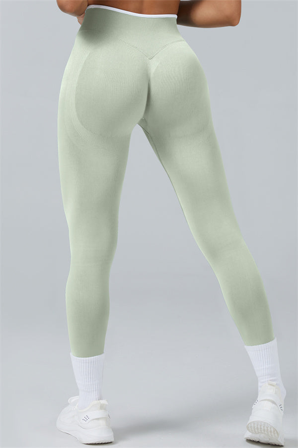 El conjunto de 2 piezas de leggings y sujetador deportivo Elevate