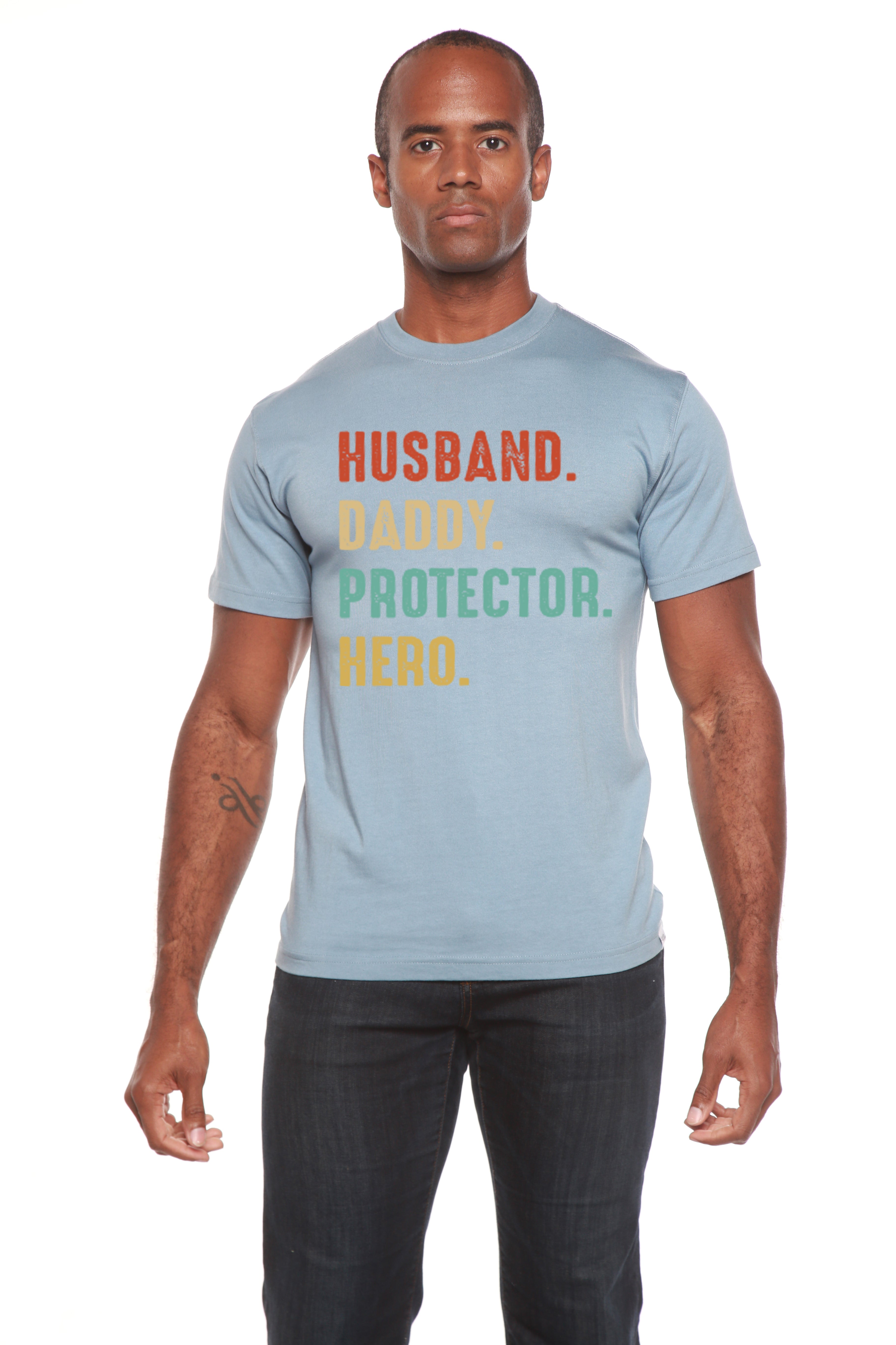 Esposo, Papá, Protector, Héroe Camiseta Gráfica de Manga Corta para Hombre de Viscosa de Bambú/Algodón Orgánico